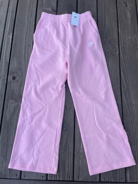 NWT Kids Nike Wide Leg Sweat Pants
